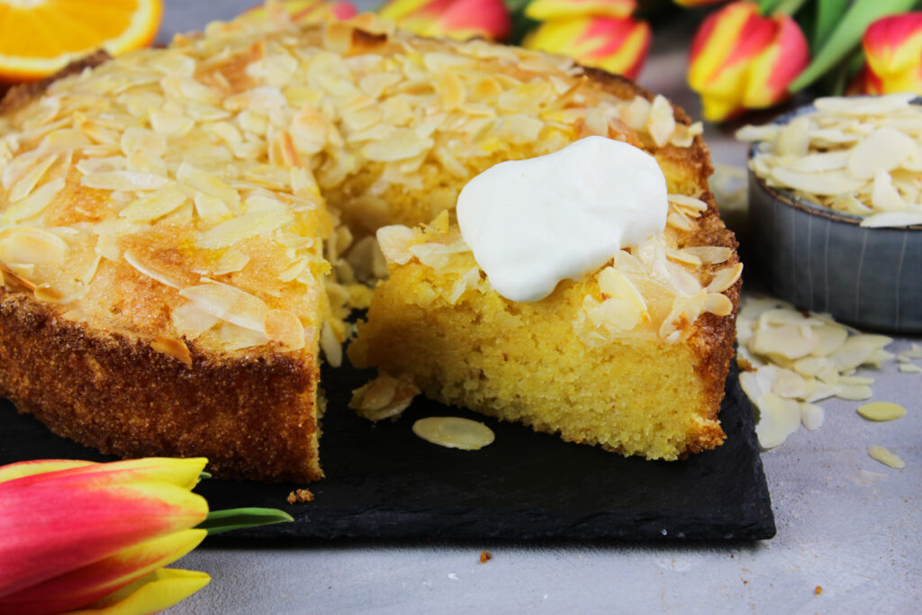 Getränkter Orangen-Polenta-Kuchen (glutenfrei) - The Pastry Chef